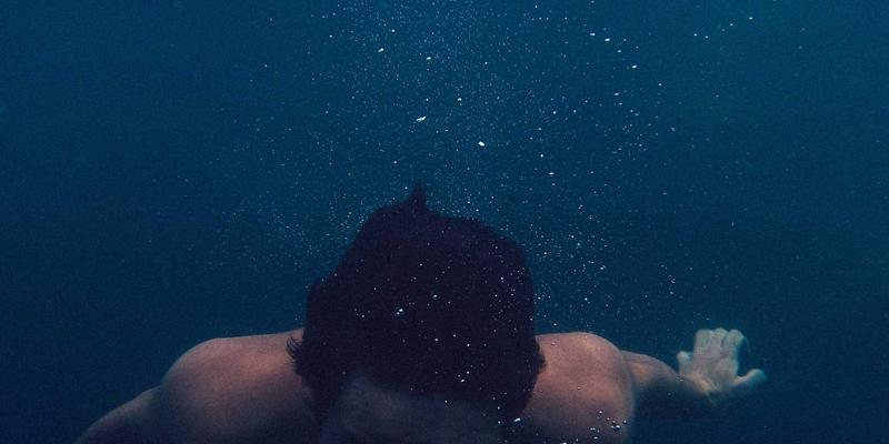 网吧多元化营收模式探索：从水吧简餐到游戏周边，解锁网吧解决方案新增长点